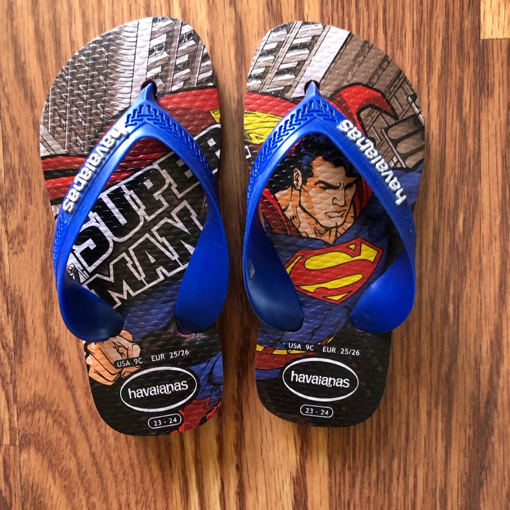 Havaianas Superman flip flops, size 9 c